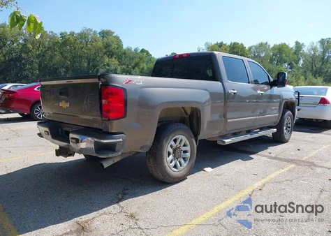 2015 Chevrolet Silverado 2500Hd Ltz from USA, damaged, VIN 1GC1KWEG8FF512327